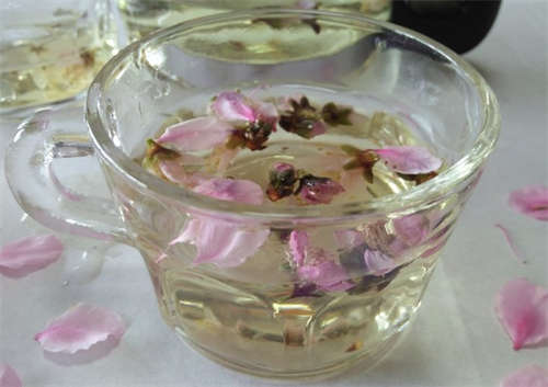 桃花茶可以祛斑吗_桃花瓜仁祛斑茶
